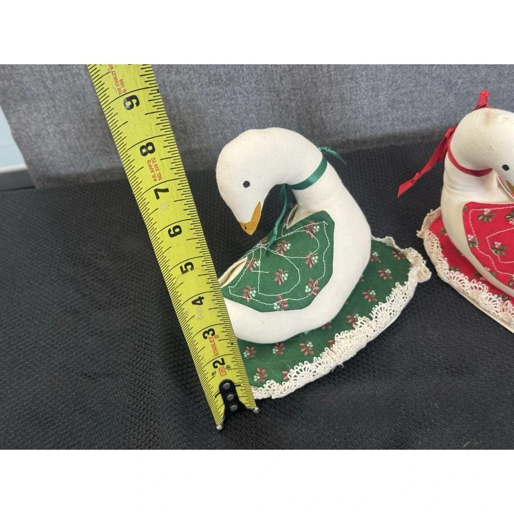 Two Vtg Hand Crafted Fabric And Poly Filled Christmas‎ Geese Wreath Accessory